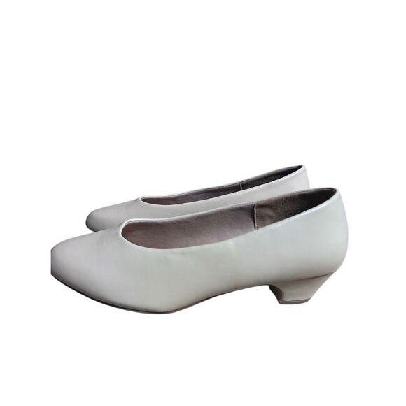 Comfortview Women's Size 10 WW The Vida Slip On Pump in Bone Color - Picture 3 of 10